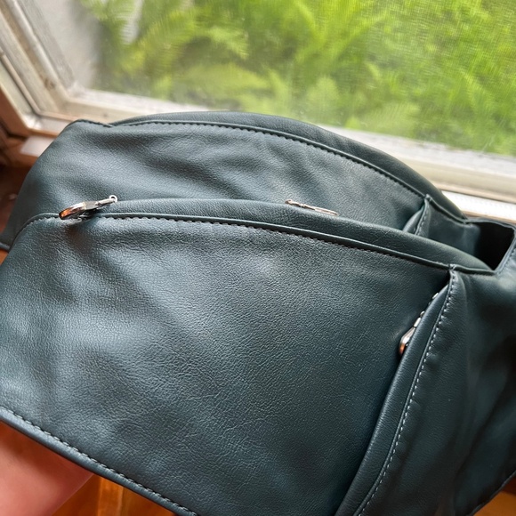 Sash Bag Genuine Leather Cross Body Bag Green/Teal Travel Pockets - Picture 13 of 15